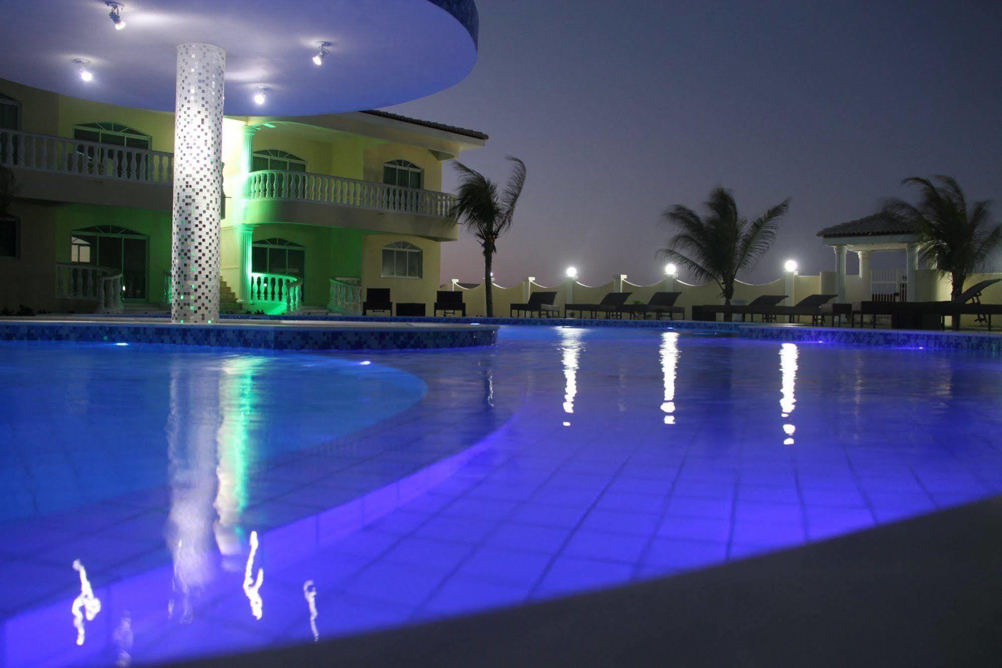 Paradise Inn